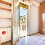Comodo Sul Mare Apartment *